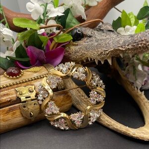 Crown Trifari wreath brooch vintage